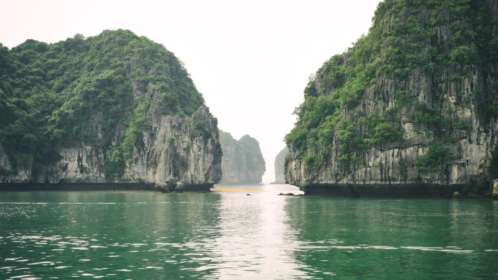 Baia di Ha Long in Vietnam